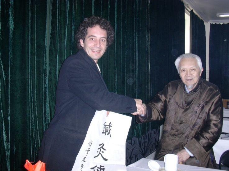 Karim Nimri con el profesor Cheng Xinnong